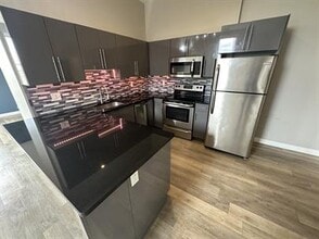 99 W Main St in New Britain, CT - Building Photo - Building Photo