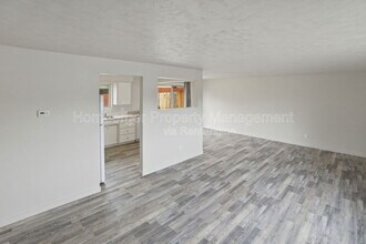 9715 N Stevens St in Spokane, WA - Building Photo - Building Photo