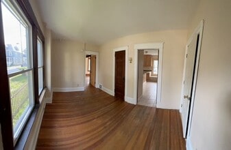 15 Isham St in Burlington, VT - Building Photo - Building Photo