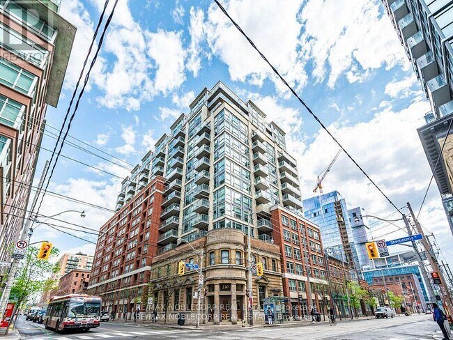 property at 230-230 King St E