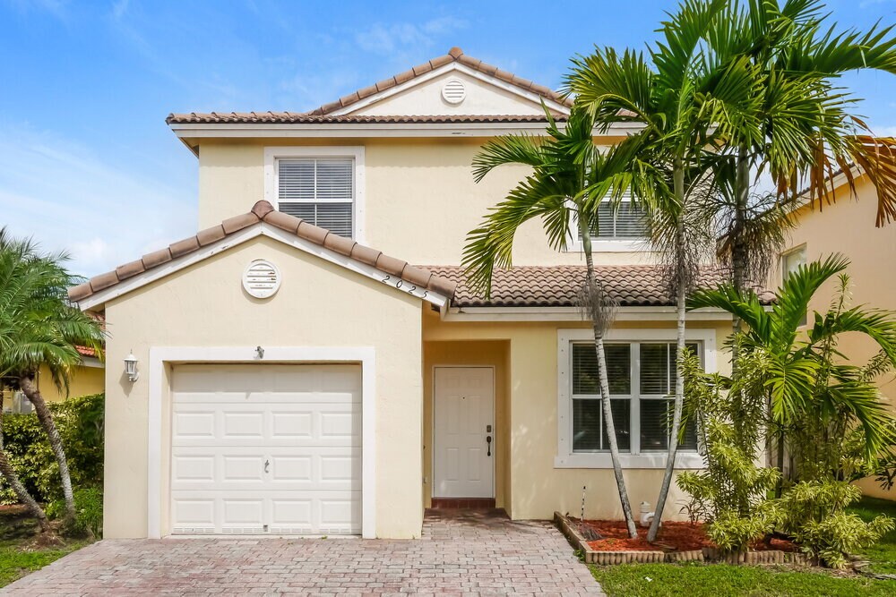 2025 SE 14 St in Homestead, FL - Building Photo