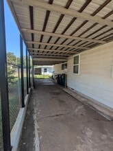 1225 NW 98th St in Oklahoma City, OK - Foto de edificio - Building Photo