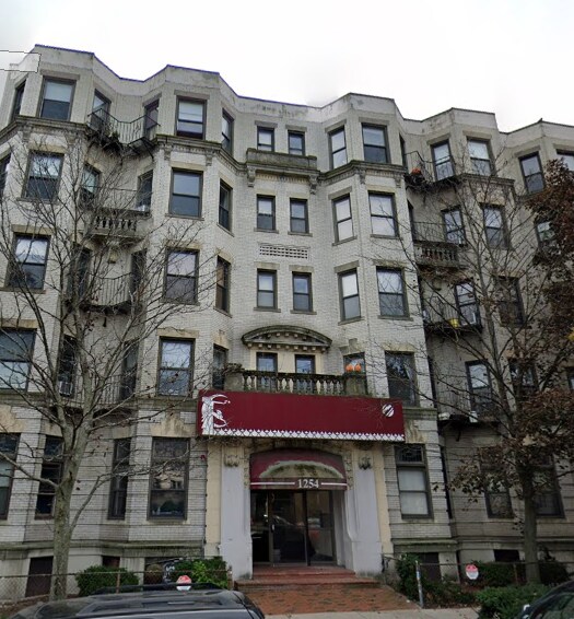 1254 Commonwealth Ave, Unit 5 in Boston, MA - Building Photo - Building Photo