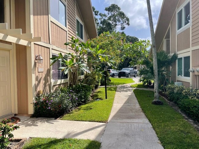 121 Maplecrest Cir in Jupiter, FL - Foto de edificio - Building Photo