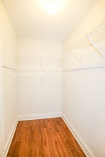 5210 S Woodlawn Ave in Chicago, IL - Building Photo - Building Photo