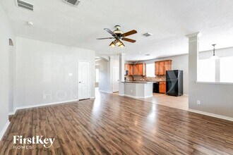 30030 Saw Oaks Dr in Magnolia, TX - Building Photo - Building Photo