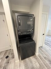 1029 Burrows Ave in Winnipeg, MB - Building Photo - Building Photo