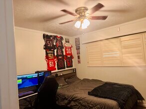 4406 Glencannon St in Bakersfield, CA - Building Photo - Building Photo