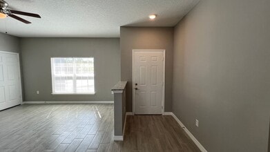 1275 Torrington St SE in Palm Bay, FL - Building Photo - Building Photo