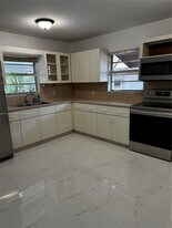 3220 SW 4th St in Miami, FL - Building Photo