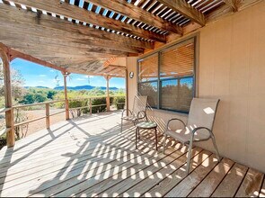 209 Crest Dr in Kingsland, TX - Building Photo - Building Photo