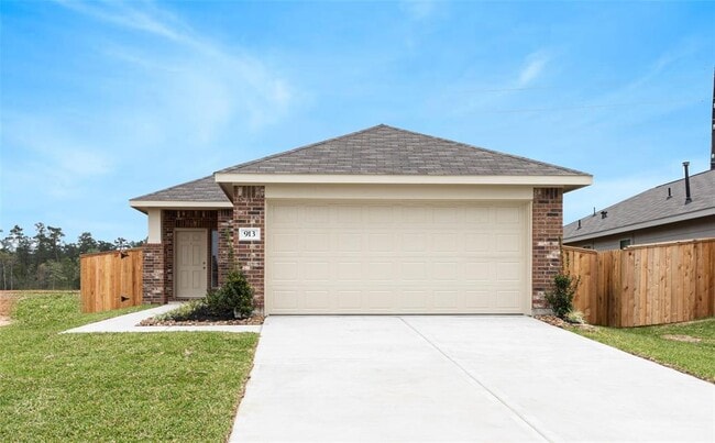 property at 913 Oak Mist Ln