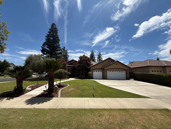 property at 11301 Hyde Park Dr