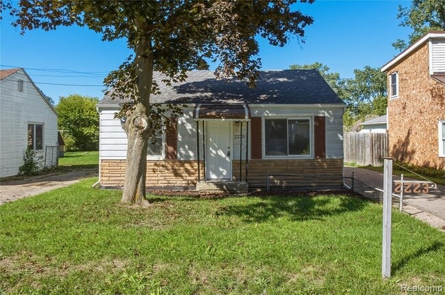 property at 2223 E Bergin Ave