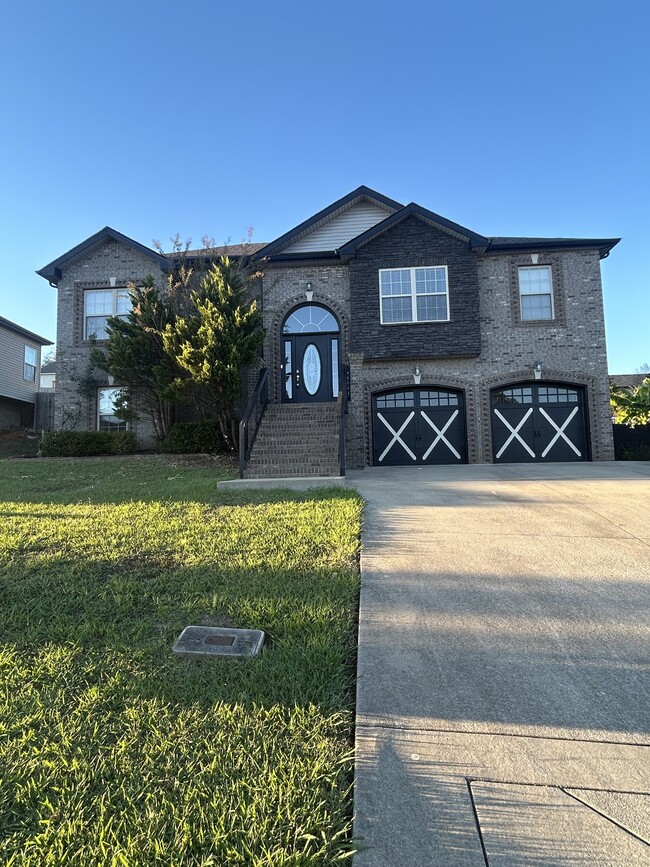 property at 1109 Stillwood Dr