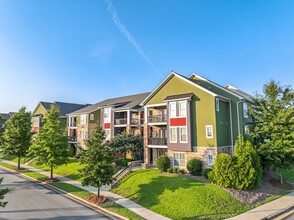 Addison Ridge Apartments in Fayetteville, NC - Foto de edificio - Building Photo