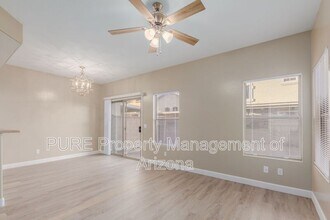 10512 W Almeria Rd in Avondale, AZ - Building Photo - Building Photo