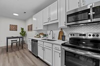 Blue Hill Apartments in Raleigh, NC - Building Photo - Building Photo