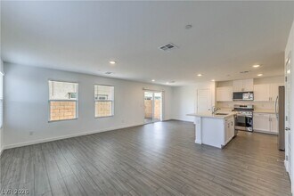 776 Fallen Phoenix St in Henderson, NV - Foto de edificio - Building Photo