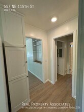 557 NE 115th St in Seattle, WA - Building Photo - Building Photo