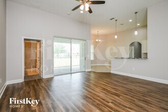 321 Lake Mariana Pl in Auburndale, FL - Building Photo - Building Photo