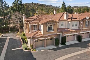 11507 Verona Dr in Chatsworth, CA - Building Photo