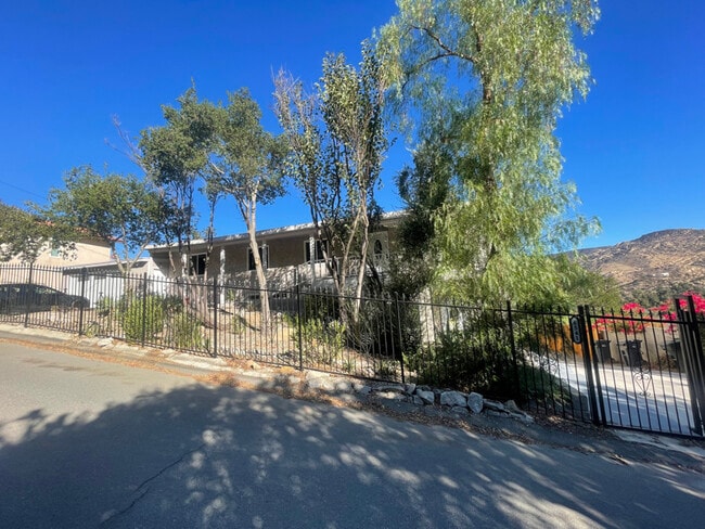 6541 Clear Springs Rd
