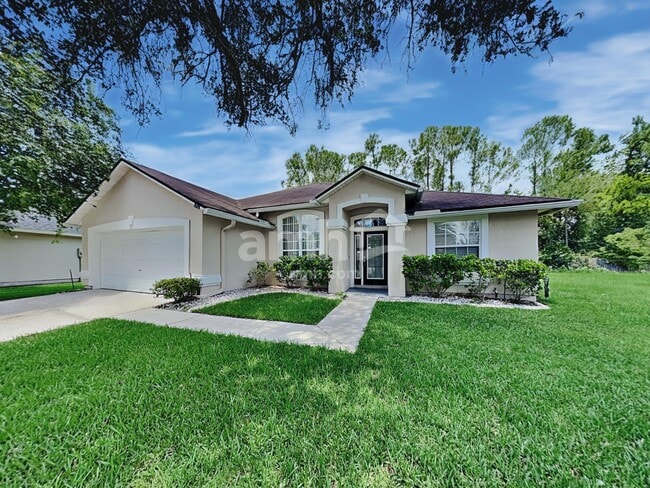property at 8745 Edgebrook Ct