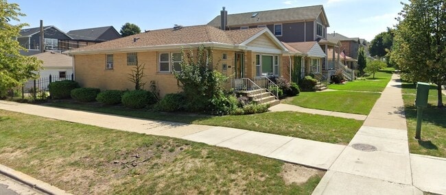 3657 N Campbell Ave in Chicago, IL - Building Photo - Building Photo