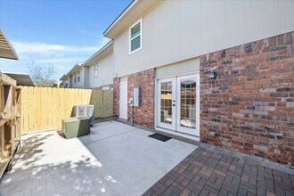 1525 Bonanza Rd in Houston, TX - Building Photo - Building Photo