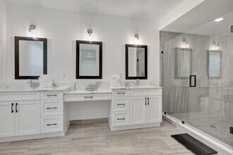 15760 Italian Cypress Way in Wellington, FL - Building Photo - Building Photo