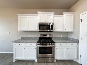 7011 11th St in Lubbock, TX - Building Photo - Building Photo