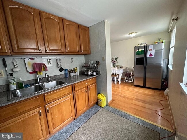 9211 Ashton Rd in Philadelphia, PA - Building Photo - Building Photo