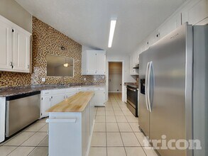 365 Wild Turkey Ln in Locust Grove, GA - Building Photo - Building Photo