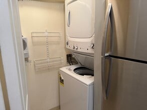 25 Crest St, Unit 112 in Westwood, NJ - Building Photo - Building Photo