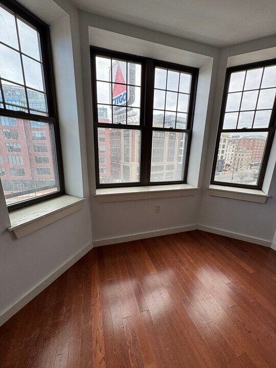 534 Commonwealth Ave in Boston, MA - Building Photo