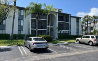 1015 Green Pine Blvd in West Palm Beach, FL - Building Photo - Building Photo