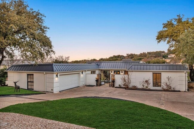 property at 1027 Challenger