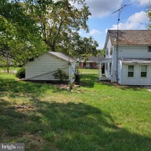 8235 Mentzer Gap Rd in Waynesboro, PA - Foto de edificio - Building Photo