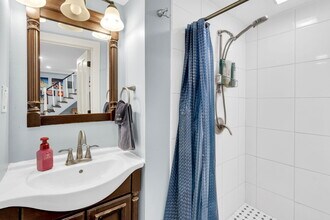 1839 Esplanade Ave in New Orleans, LA - Foto de edificio - Building Photo