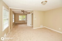 3909 Raiders Ridge Dr in Stonecrest, GA - Building Photo - Building Photo