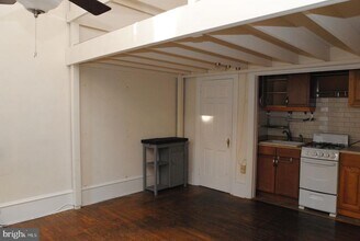 2008 Spruce St in Philadelphia, PA - Building Photo - Building Photo