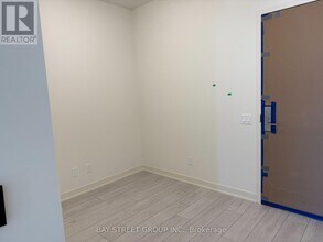 4955 Yonge St in Toronto, ON - Building Photo - Building Photo