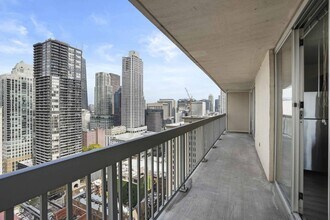 516 N State St in Chicago, IL - Building Photo - Building Photo