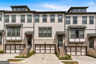 1126 Provence Ln in Decatur, GA - Building Photo