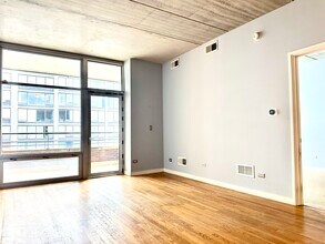 5430 N Sheridan Rd in Chicago, IL - Building Photo - Building Photo