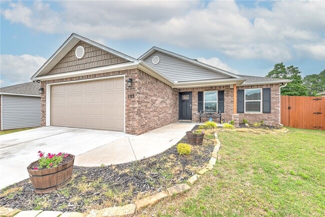 103 W Gillian Ave in Rogers, AR - Building Photo - Building Photo