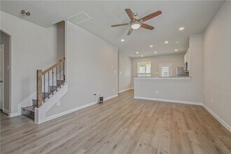 4717 Nopalitos Way in Bryan, TX - Building Photo - Building Photo