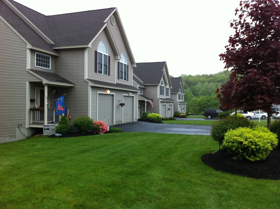 188 Middle St in Leominster, MA - Foto de edificio