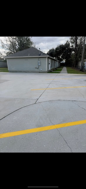 property at 1712 Ridgefield Ave